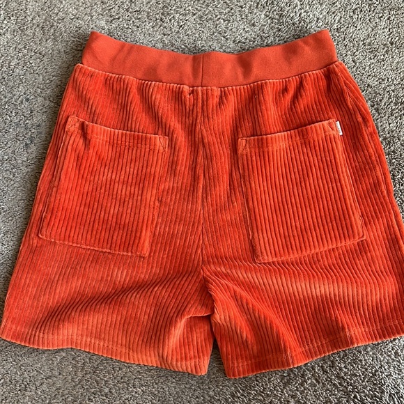 Brixton Shorts - Picture 3 of 4